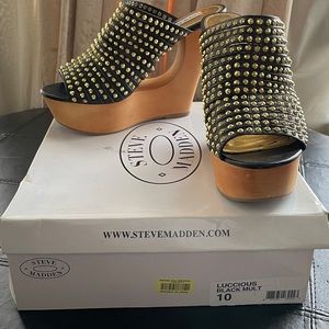 Steve Madden Wedge heels Shoes! Beauty!!!!